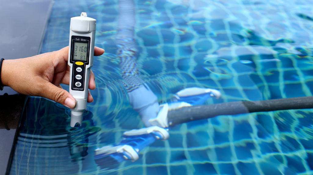 7 conseils pour bien entretenir votre piscine