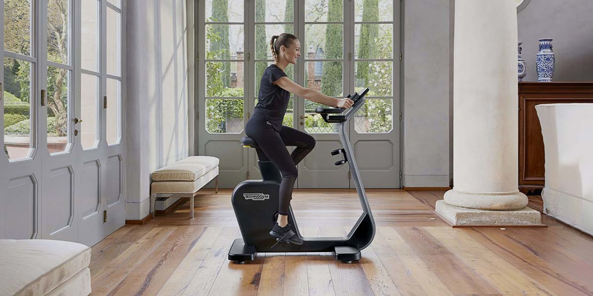 Vélo elliptique Technogym
